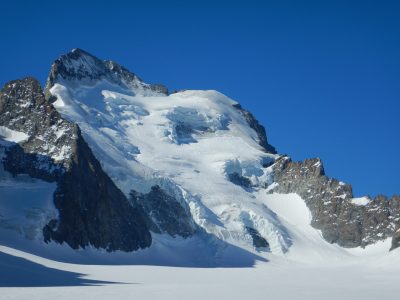 Dôme et Barre des Ecrins, Parc national des Ecrins © L. Imberdis