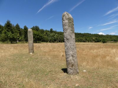 Menhirs, RBI des Maures © C. Dardignac